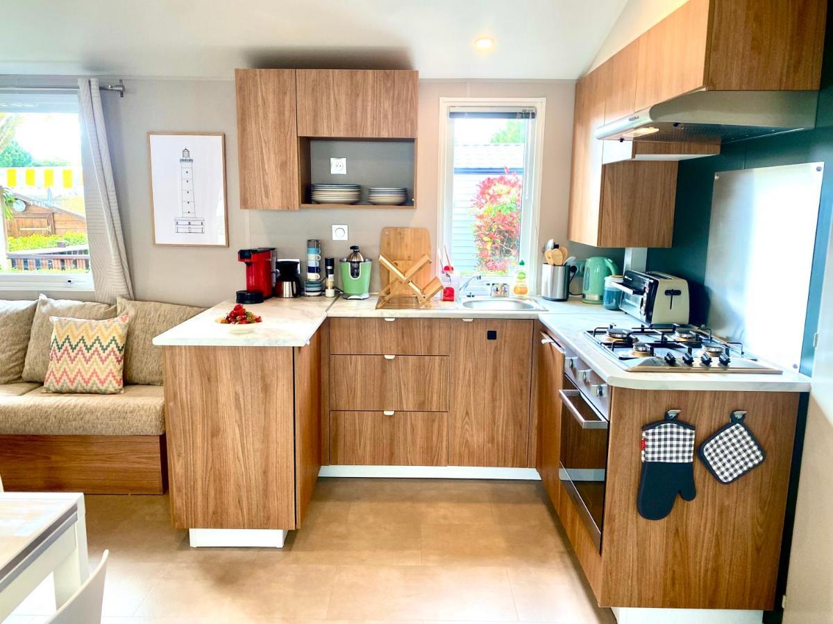 Mobil Home Excellence 6 Personnes Au Camping Mer Et Soleil, Saint George D'Oleron Les Sables Vignier Экстерьер фото